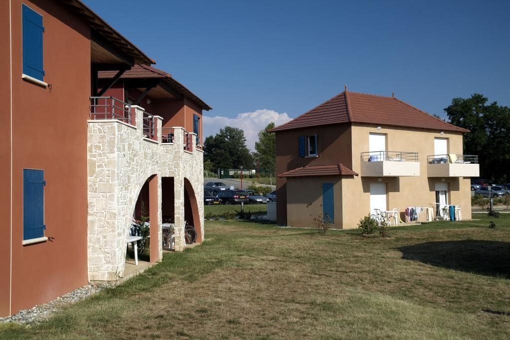 Отель Terres De France - Domaine De Claire Rive Prayssac Экстерьер фото